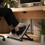 Bureau repose pied ergonomique sous le bureau, appui stable pour soulager les jambes